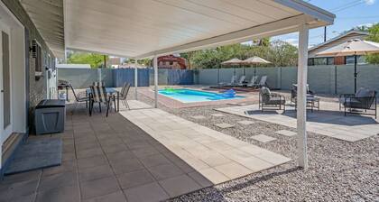 Tucson Oasis: Spacious & Comfortable Home with Pool & Quiet Charm