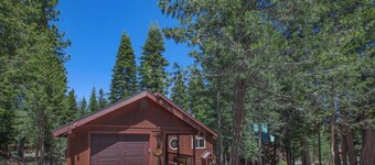 Bolzano Retreat | Pet Friendly near Palisades