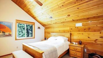 3 slaapkamers, een bureau, een strijkplank/strijkijzer, gratis wifi