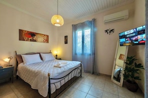 2 chambres, fer et planche à repasser, Wi-Fi, literie fournie