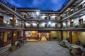 Garden - Lugu Manor Hotel (Ninglang)