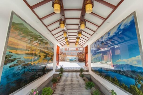 Interior - Lugu Manor Hotel (Ninglang)