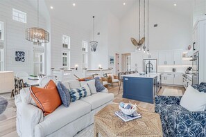 House (3 Bedrooms) | Interior - HIS Mariner 570 SOU (Port Aransas)