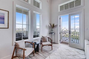 하우스 (Multiple Bedrooms) | 내부