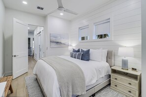 House (4 Bedrooms) | Exterior