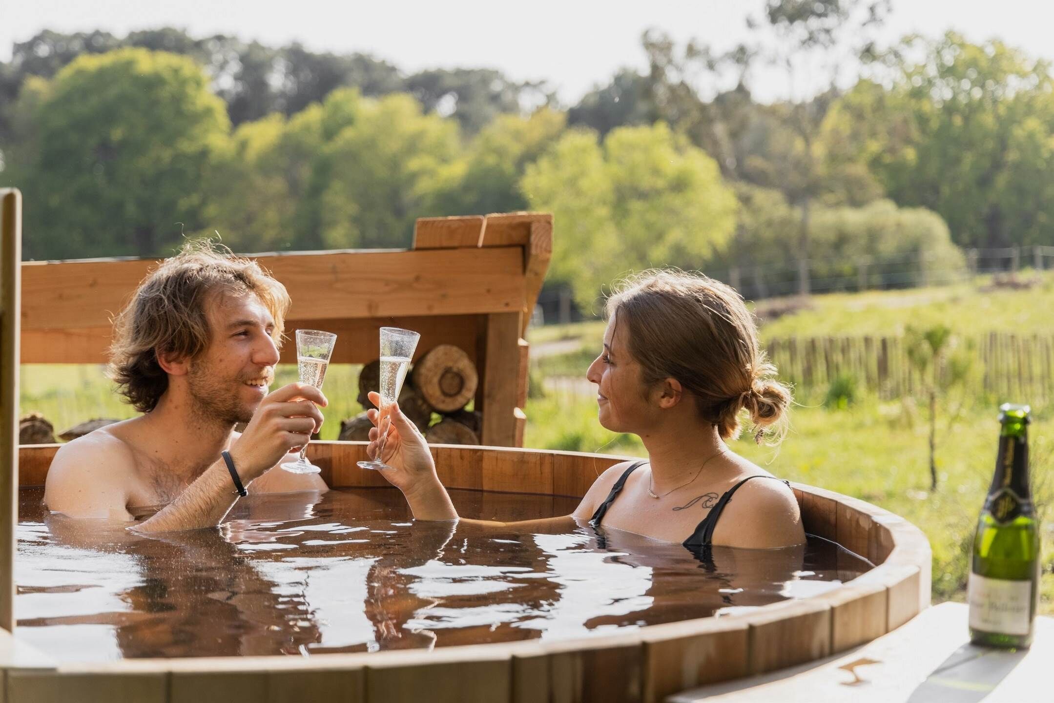 Bain à remous extérieur