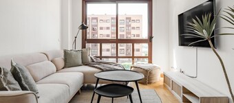 Charming Airport IV - Design apartment next to the airport