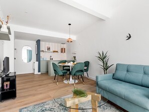 Living area - Gran Vía VII - One-bedroom Apartment (Madrid)