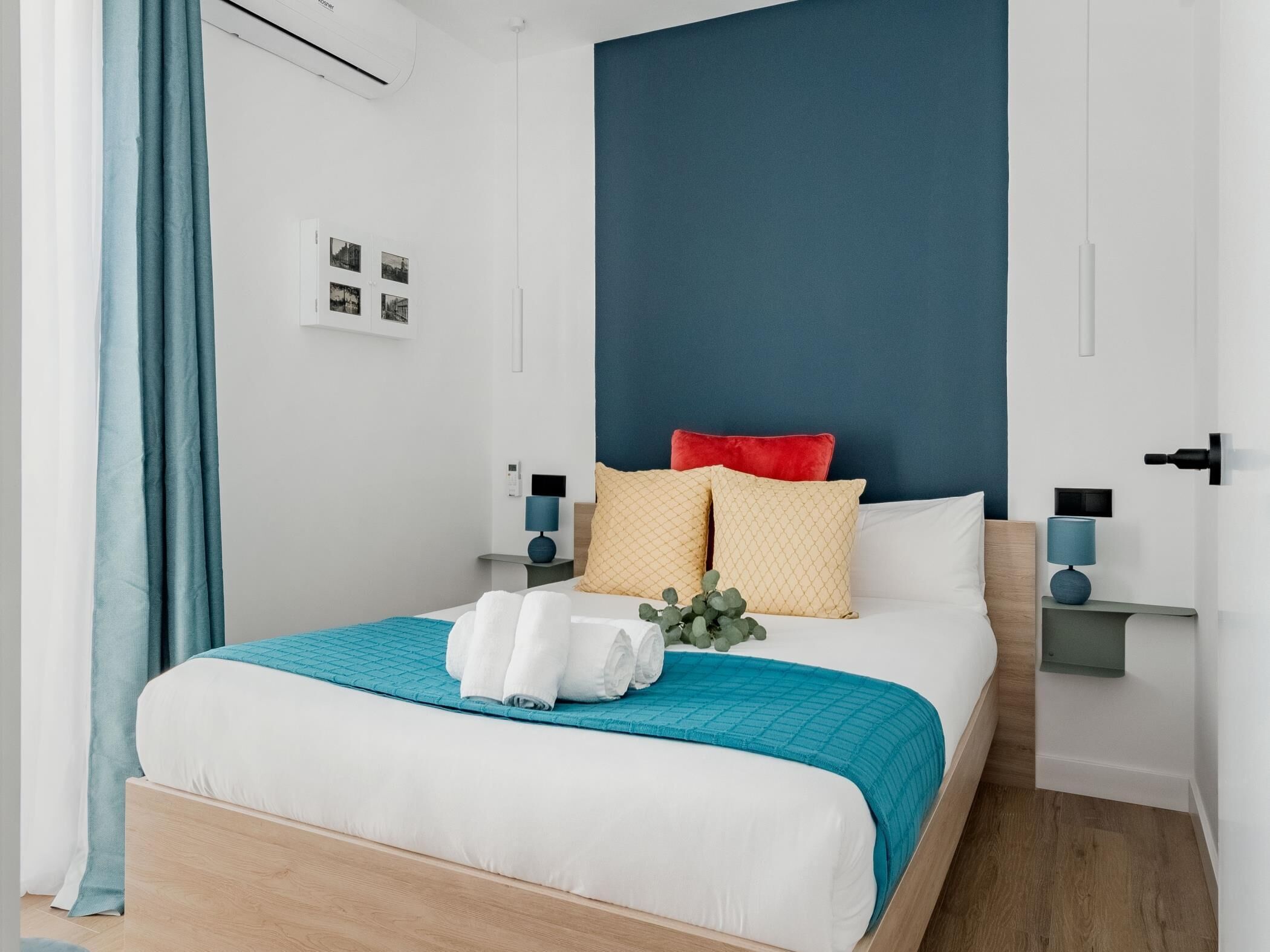 1 dormitorio, tabla de planchar con plancha, Internet y ropa de cama