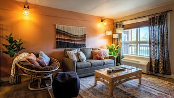 Smart TV y chimenea