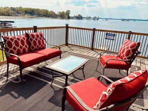 Property grounds - Ostrander's 3 Bedroom Cottage on Rice Lake (Harwood)