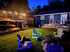 Terrace/patio - Ostrander's 3 Bedroom Cottage on Rice Lake (Harwood)