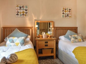 3 chambres, accès au Wi-Fi (inclus), literie fournie