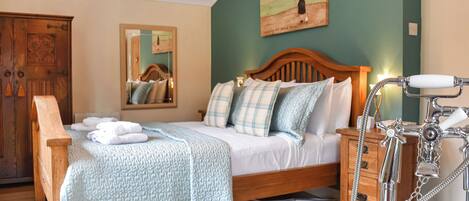 3 bedrooms, free WiFi, bed sheets