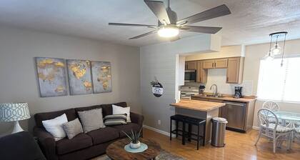 Cute Condo in Downtown Area!