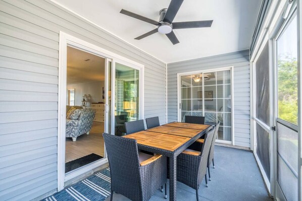 Outdoor dining