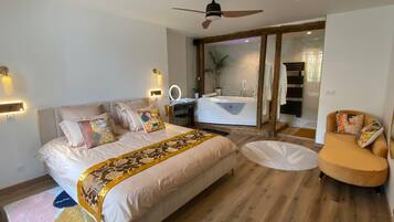 1 slaapkamer, een strijkplank/strijkijzer, wifi, beddengoed