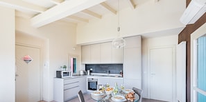 Apartment, Hill View | Private kitchen