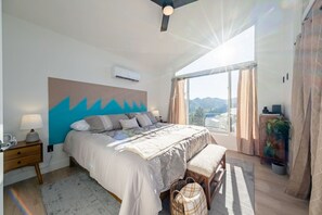 3 bedrooms, iron/ironing board, travel crib, free WiFi