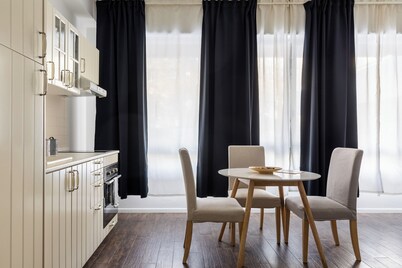 Largo Molina Studio III 