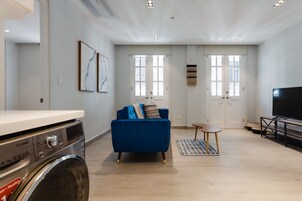 Apartment (1C) | Living area