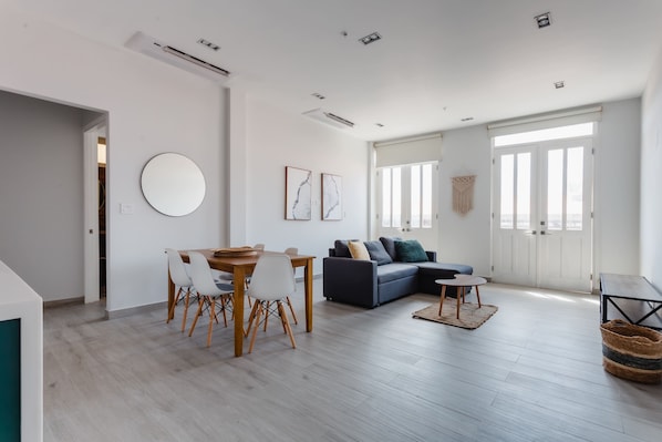 Apartment, 2 Schlafzimmer (1B) | Wohnbereich