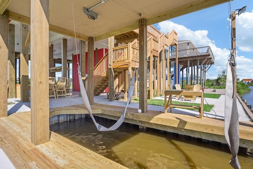 New Vacation Beach Home Fisherman's Dream 