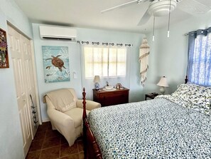 1 bedroom, iron/ironing board, WiFi, bed sheets - Susannah Riverside Apartment - Tranquil getaway for 2 (Fort Pierce)