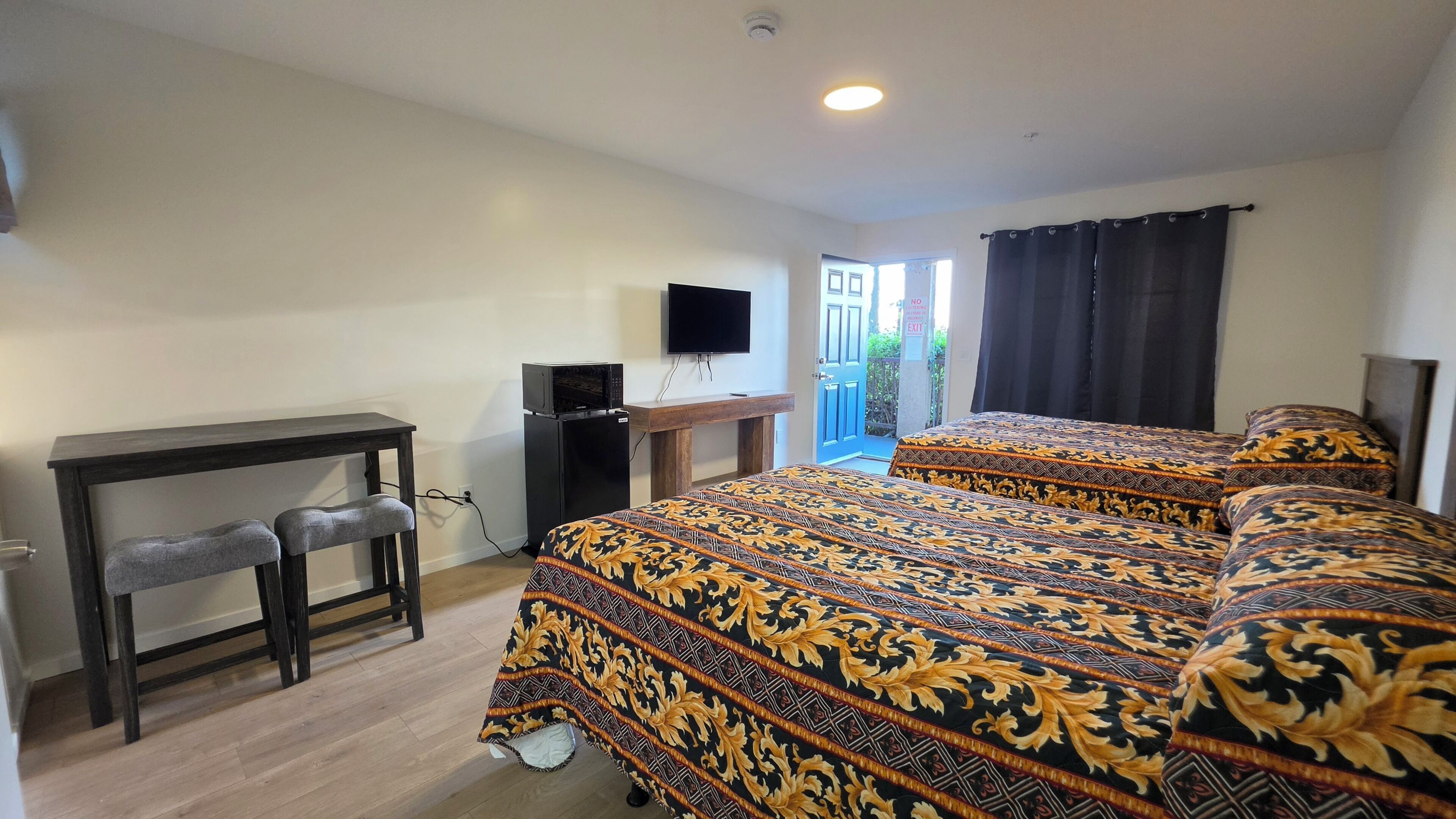 Habitació amb dos llits individuals Deluxe, no fumadors | Planxa i posts de planxar, wifi gratuïta i roba de llit 