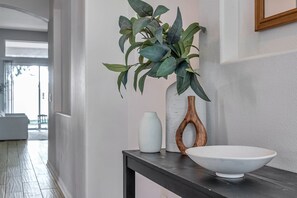 Interior - Large 5 bedroom 3 full bath house close to beaches, shopping and parks. (Parrish)