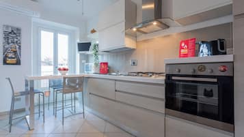 Apartment, Balkon | Eigene KĂŒche | KĂŒhlschrank, Mikrowelle, Ofen, Herdplatte