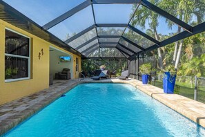 Beheizter Pool