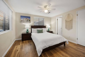 3 bedrooms, desk, iron/ironing board, free WiFi