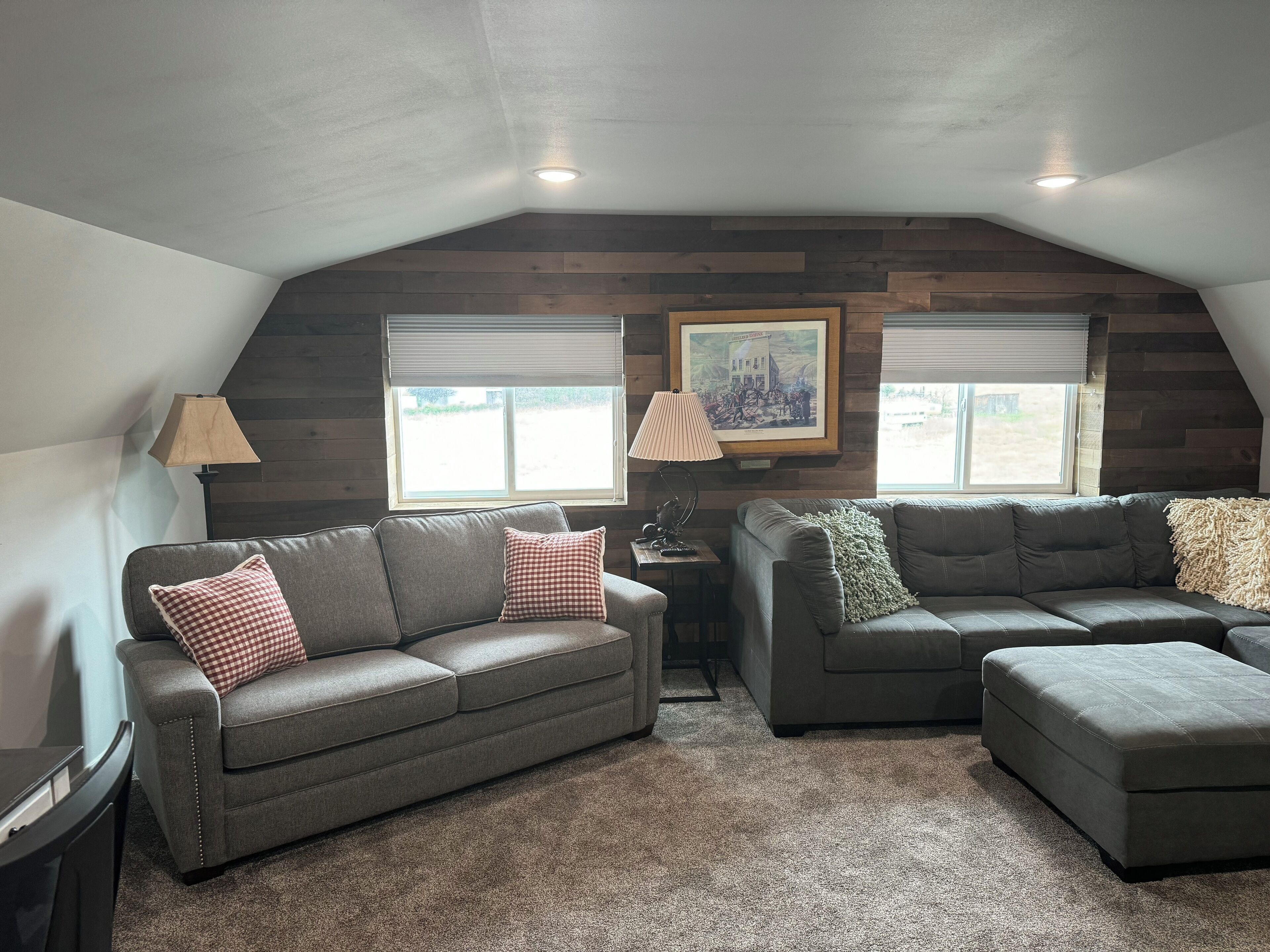 CHET'S PLACE in SELAH,  700 Sq. Ft- 1 Bedroom 1 Bath - Sleeps 4-5