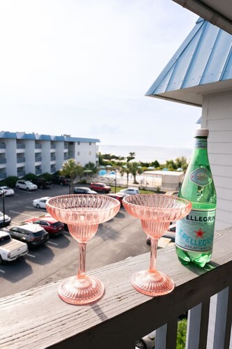 Newly Renovated-Ready for Summer