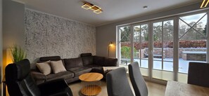 Télévision, chaîne hi-fi