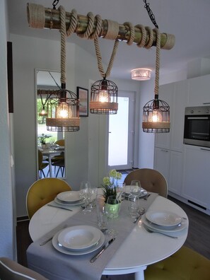 Uklassifisert bilde, 4 av 12, knapp