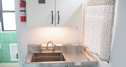La Cochera Private Apartment - No Cleaning Fee