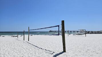 Una playa cerca