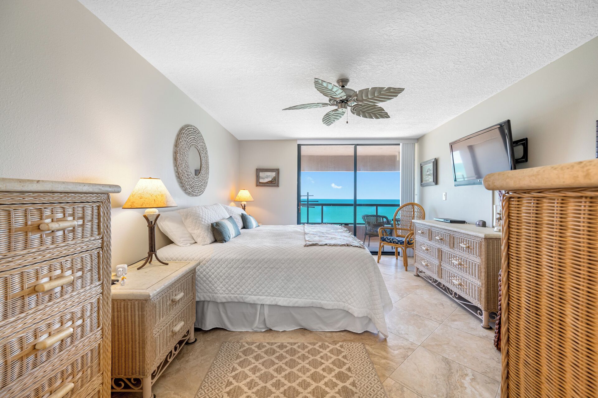 🩱Luxurious Cbc 1-18c: Beach Front Condo | Heated Pool | Gym | Pickleball | Sauna | Hot Tubs! - Clearwater, FL