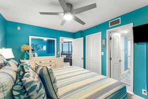 1 bedroom, desk, iron/ironing board, WiFi