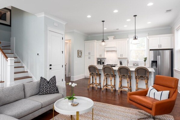 Interior - Luxury 3.5 Bath Beach Abode close to Sullivan's Island (Mount Pleasant)