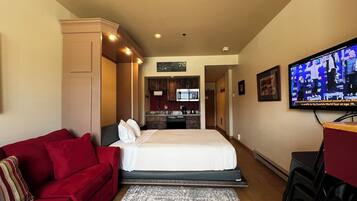 1 habitación, tabla de planchar con plancha, wifi y ropa de cama