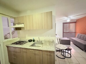 Leilighet – classic, 3 soverom, kjøkken, byutsikt | Eget kjøkken | Kjøleskap, mikrobølgeovn, oppvaskmaskin og brødrister