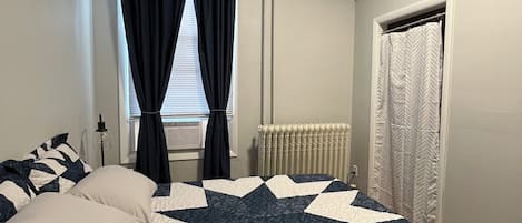 3 dormitorios, escritorio, tabla de planchar con plancha y wifi