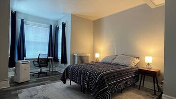 3 bedrooms, desk, iron/ironing board, WiFi