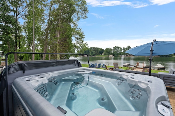 Welcome to Blue Heaven, enjoy the hot tub after a long day on the lake!