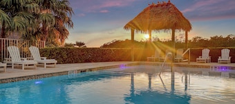 Isla Honeydew: 3 En-Suite Bedrooms! FREE boat dockage Sept-Oct only