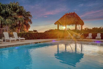 Isla Honeydew: 3 En-Suite Bedrooms! FREE boat dockage Sept-Oct only