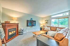 Unclassified image, 2 of 25, button - Elk Mountain Lake House & Ski Lodge – 3BR/2BA Lake (Union Dale)